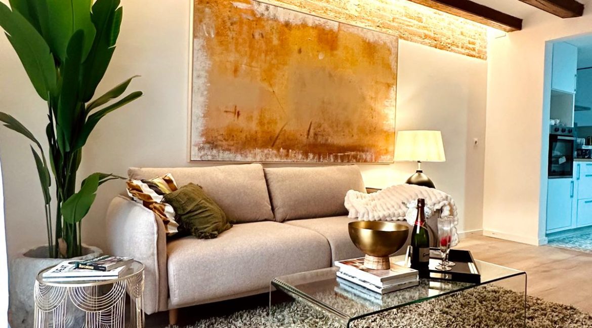 bbdfc3ee-bd05-43d4-83c1-23744b3306f3-1