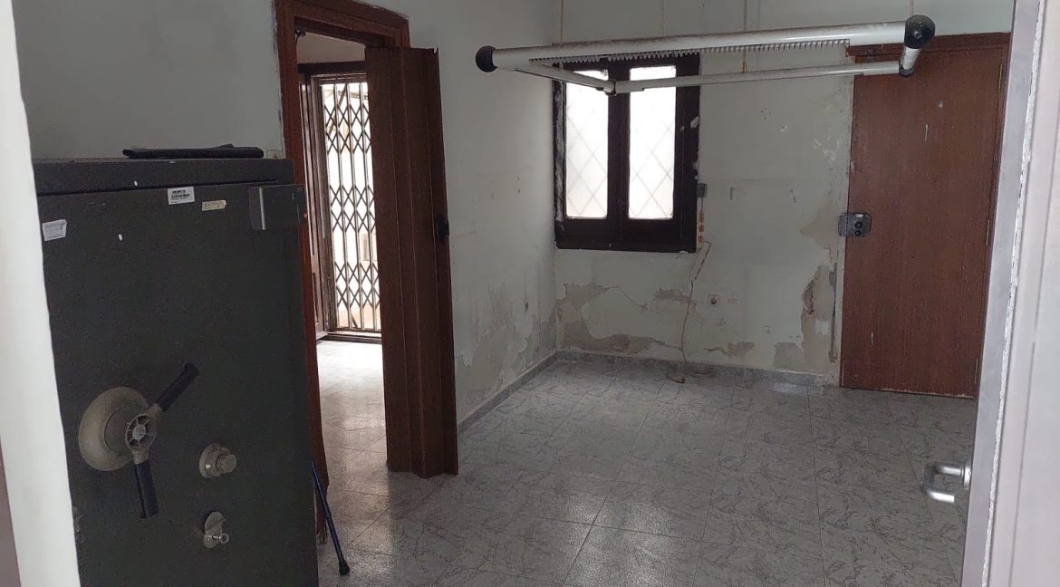 WhatsApp Image 2025-09-26 at 12.32.01 (3)