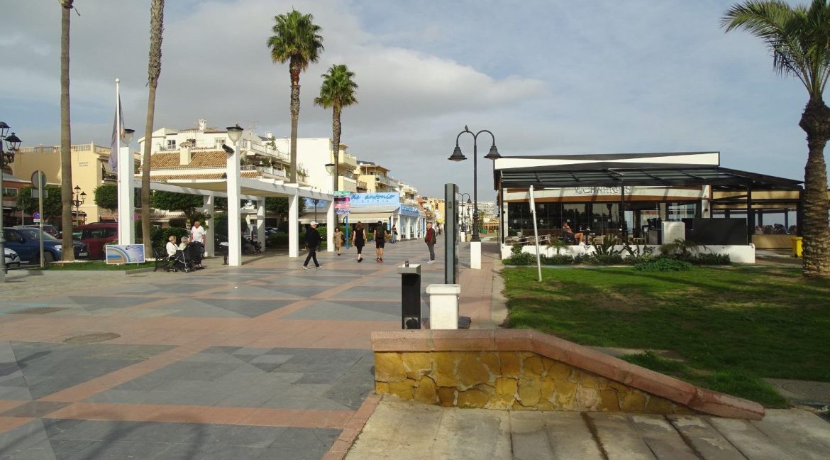 WhatsApp Image 2025-10-23 at 09.07.59 (1)