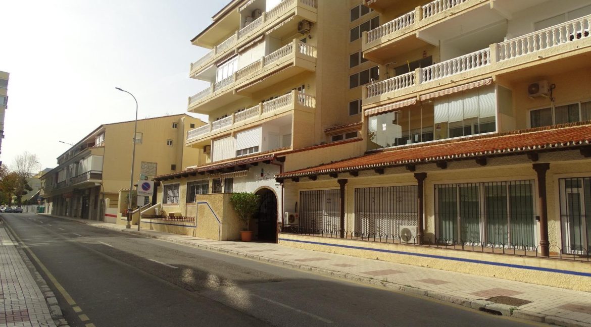 WhatsApp Image 2025-10-23 at 09.08.12