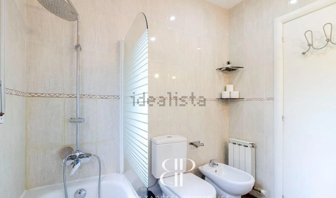 20-LAVABO DOS-casa-piscina-alella