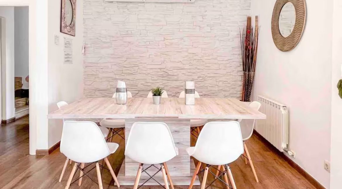 6 - comedor-casa-piscina-alella